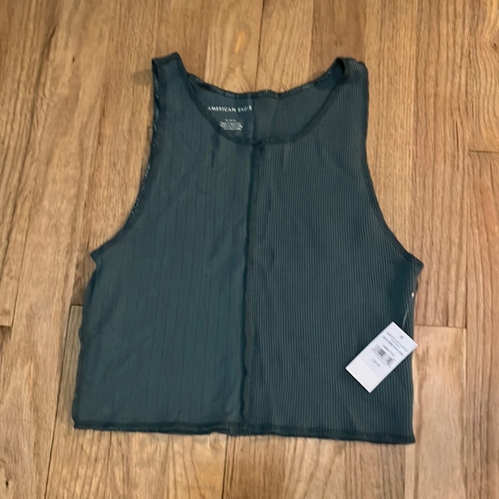 NWT AEO cropped tank
